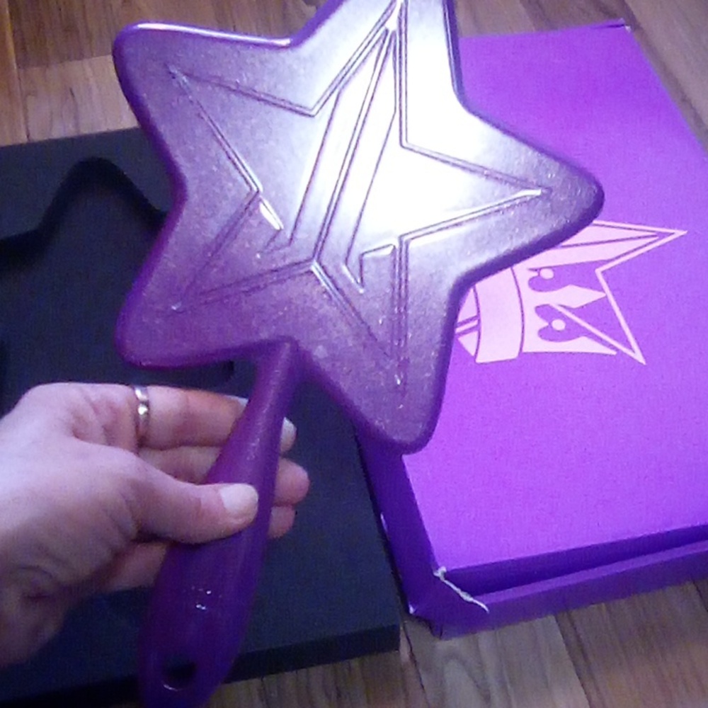 Jeffree star queen bit*h mirror never used nwb - Picture 3 of 7